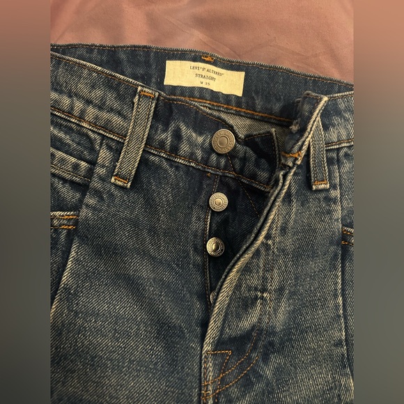 Levi's Altered Straight Women's Jeans - Dark Blue, size 25. - Picture 3 of 5